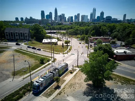 562 West End Drive Charlotte NC 28208