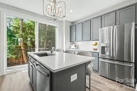 562 West End Drive Charlotte NC 28208