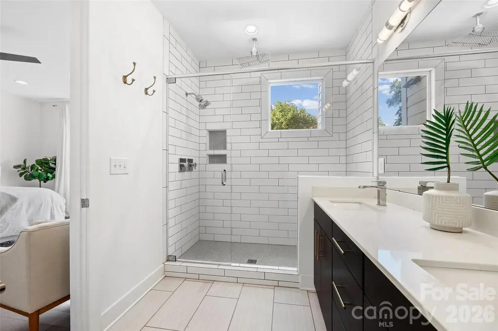 1633 Duckworth Avenue Charlotte NC 28208
