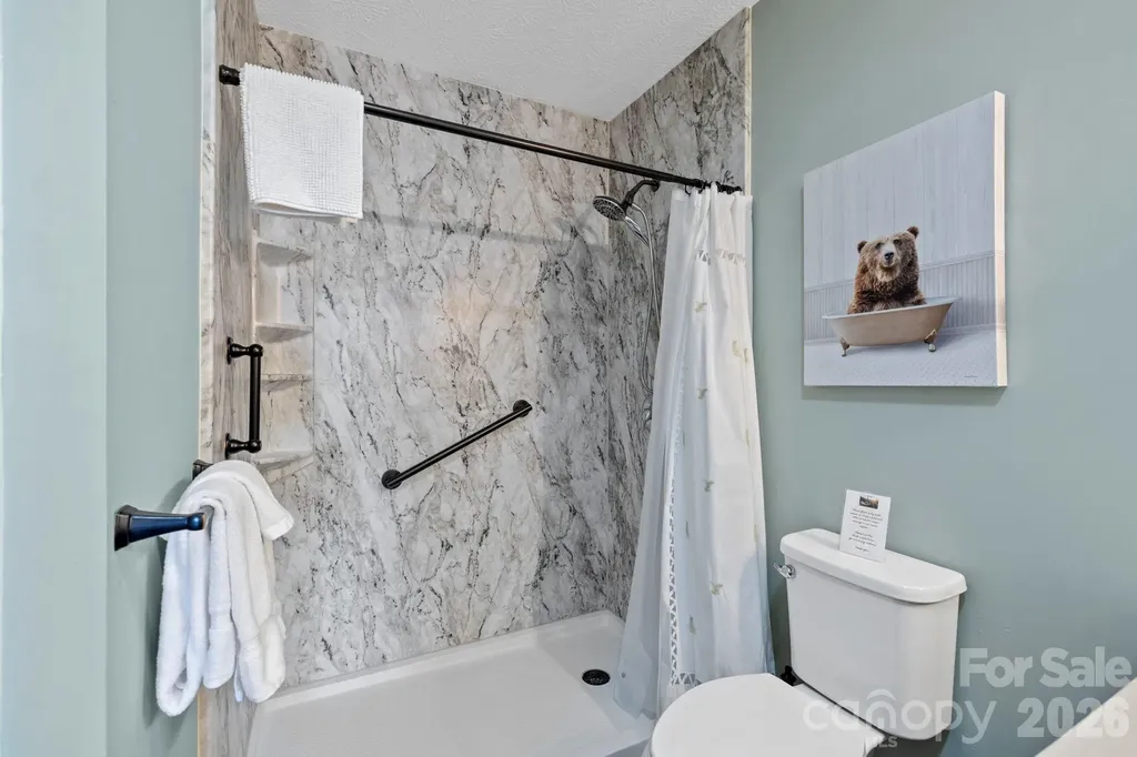 78 Upper Tanglewood Road Lake Toxaway NC 28747
