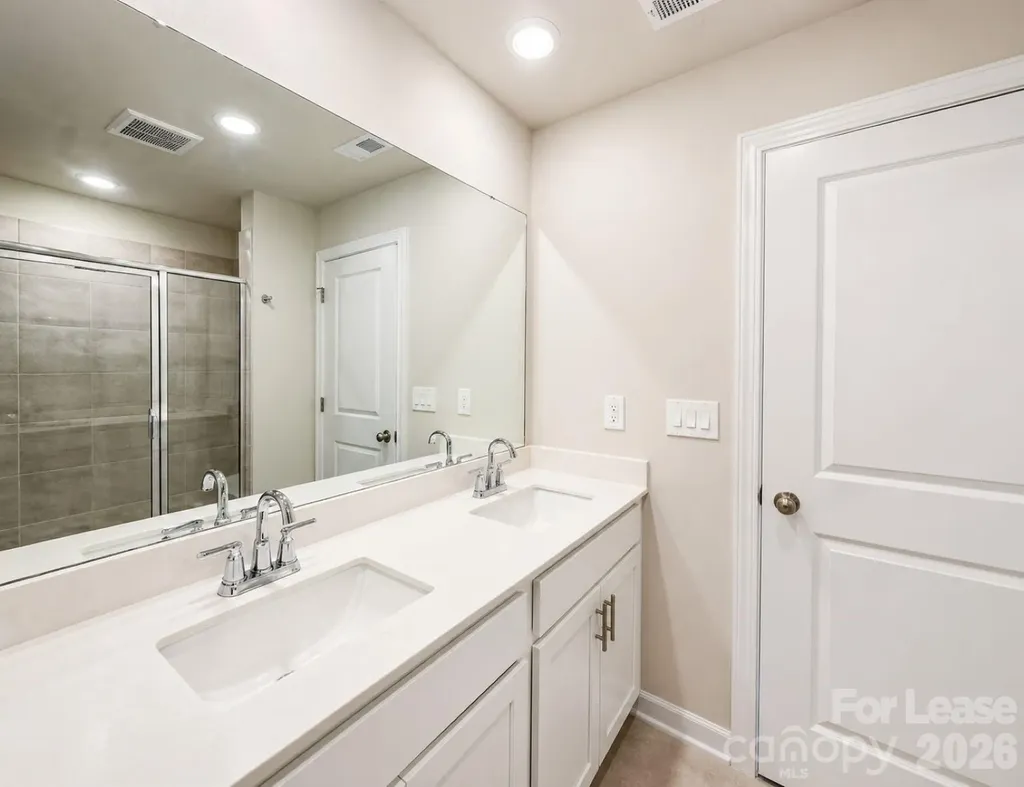 5030 Kellaher Place Charlotte NC 28216