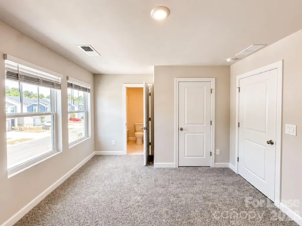 5030 Kellaher Place Charlotte NC 28216