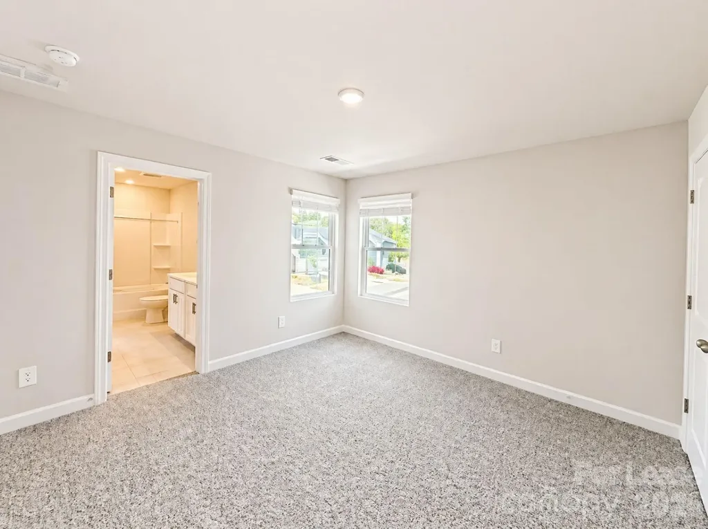 5030 Kellaher Place Charlotte NC 28216