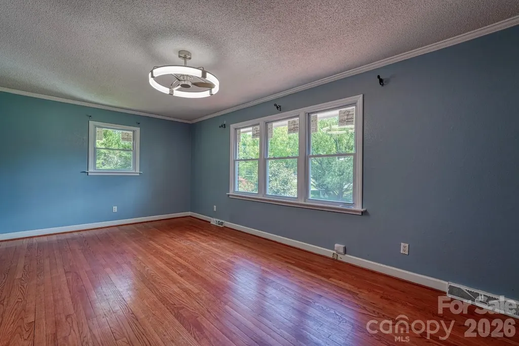 509 Brookside Camp Road Hendersonville NC 28792