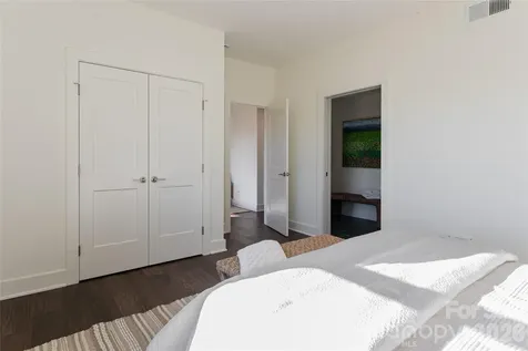 610 Storybook Villas Trail Asheville NC 28804