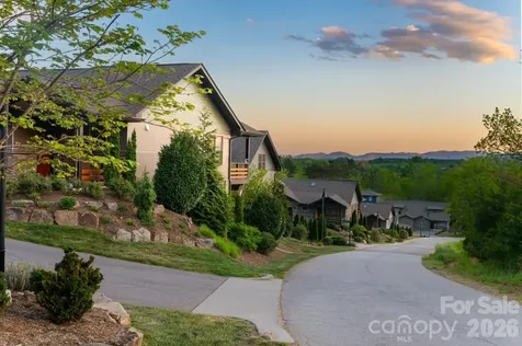 610 Storybook Villas Trail Asheville NC 28804