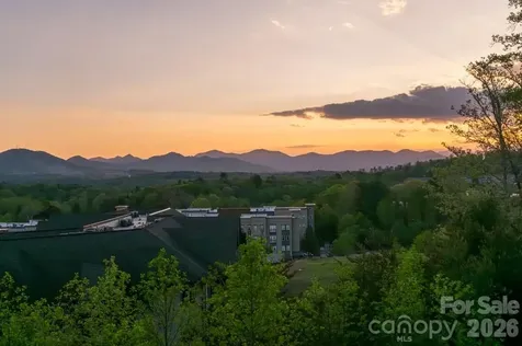 610 Storybook Villas Trail Asheville NC 28804