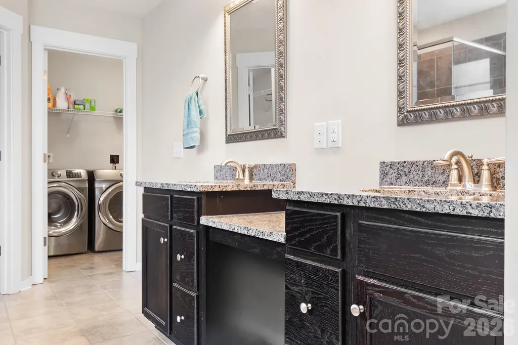 10008 Michael Crossing Drive Charlotte NC 28213