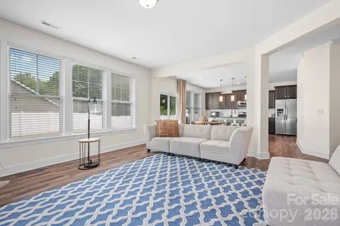 10008 Michael Crossing Drive Charlotte NC 28213