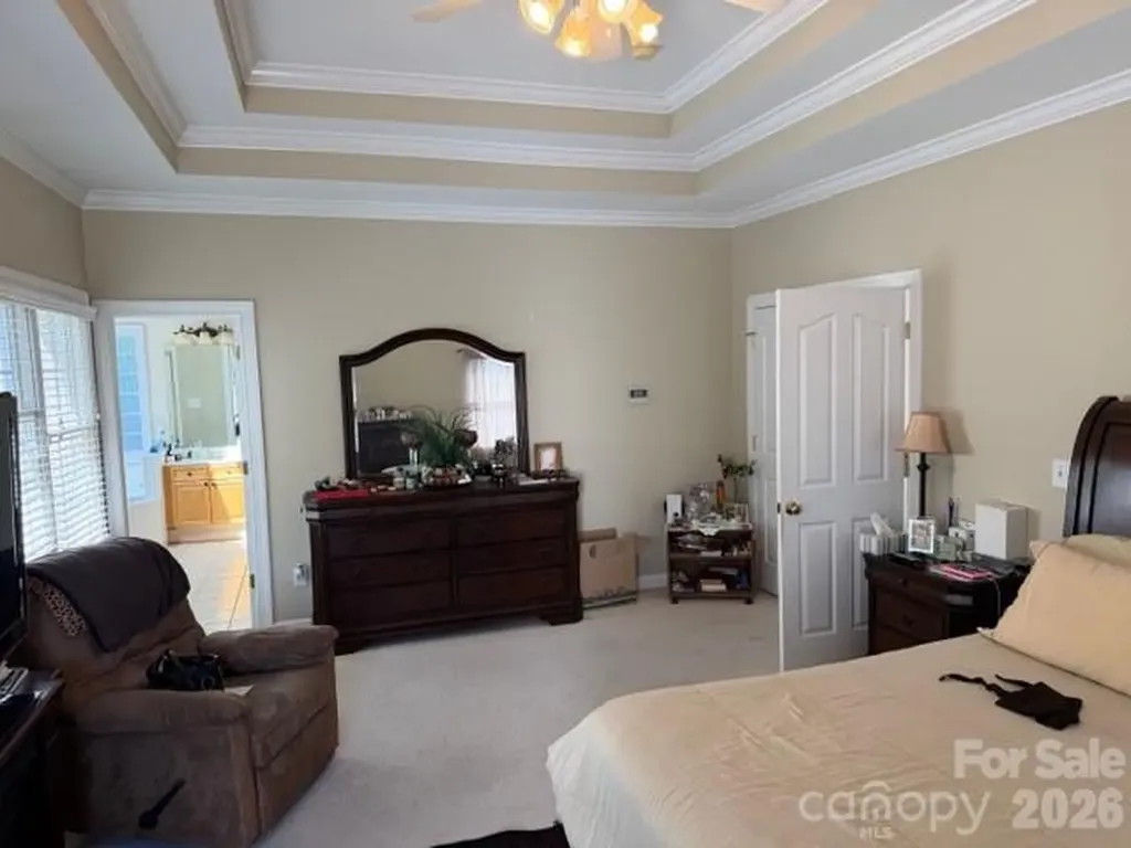 11025 Fountaingrove Drive Charlotte NC 28262