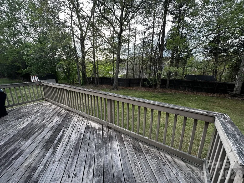 11025 Fountaingrove Drive Charlotte NC 28262
