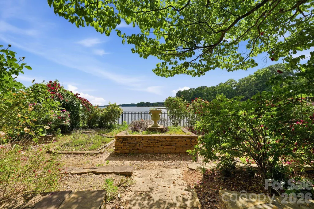 3725 Kingfisher Lane Terrell NC 28682