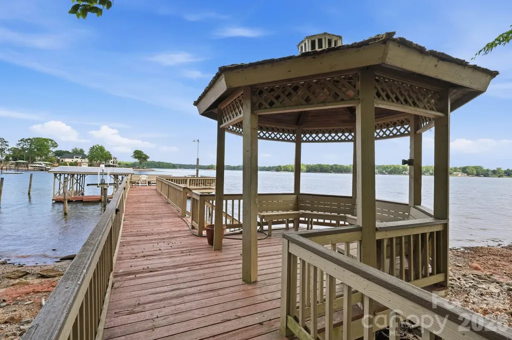 3725 Kingfisher Lane Terrell NC 28682