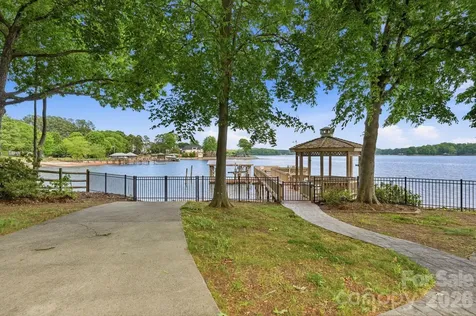 3725 Kingfisher Lane Terrell NC 28682