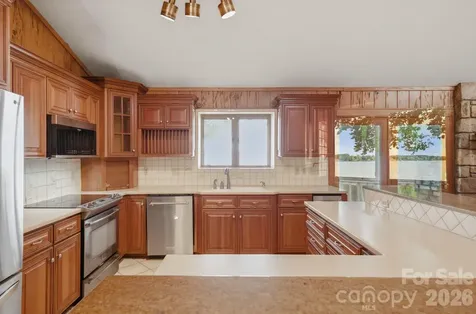3725 Kingfisher Lane Terrell NC 28682
