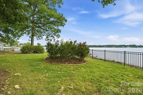 3725 Kingfisher Lane Terrell NC 28682
