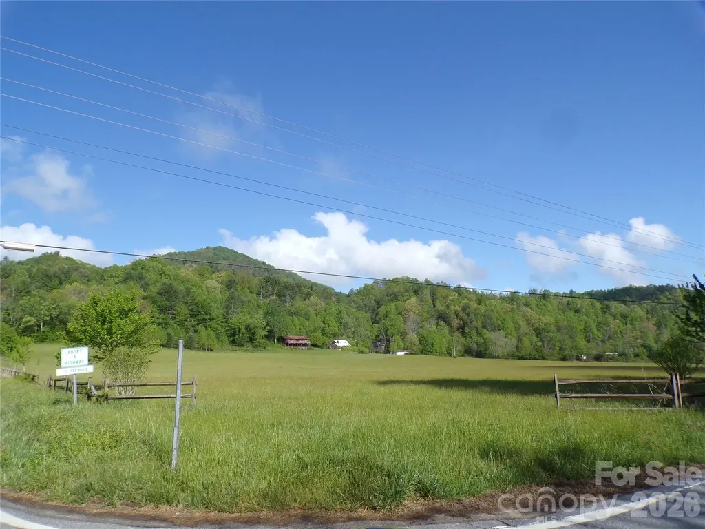 145 Kirks Drive Hot Springs NC 28743