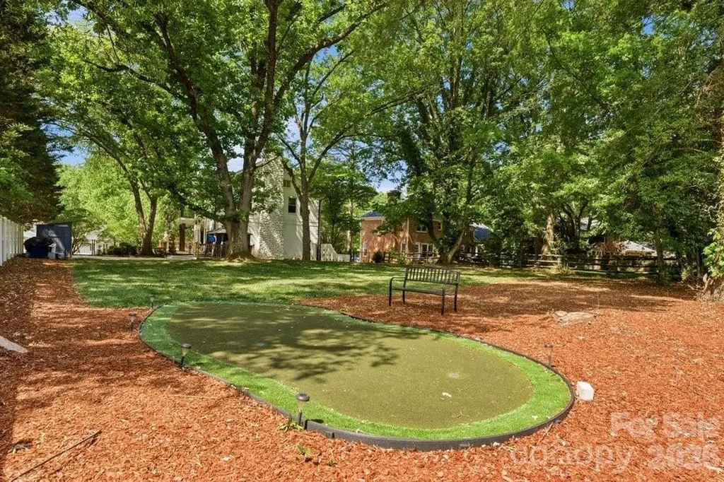 4341 Old Saybrook Court Charlotte NC 28211
