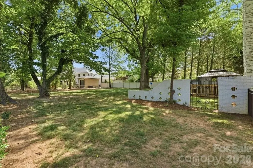 4341 Old Saybrook Court Charlotte NC 28211
