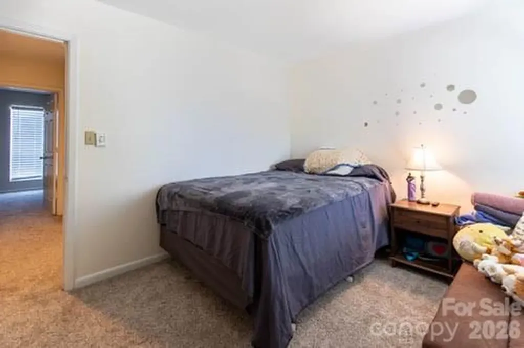 1050 21st Avenue Avenue NW Hickory NC 28604