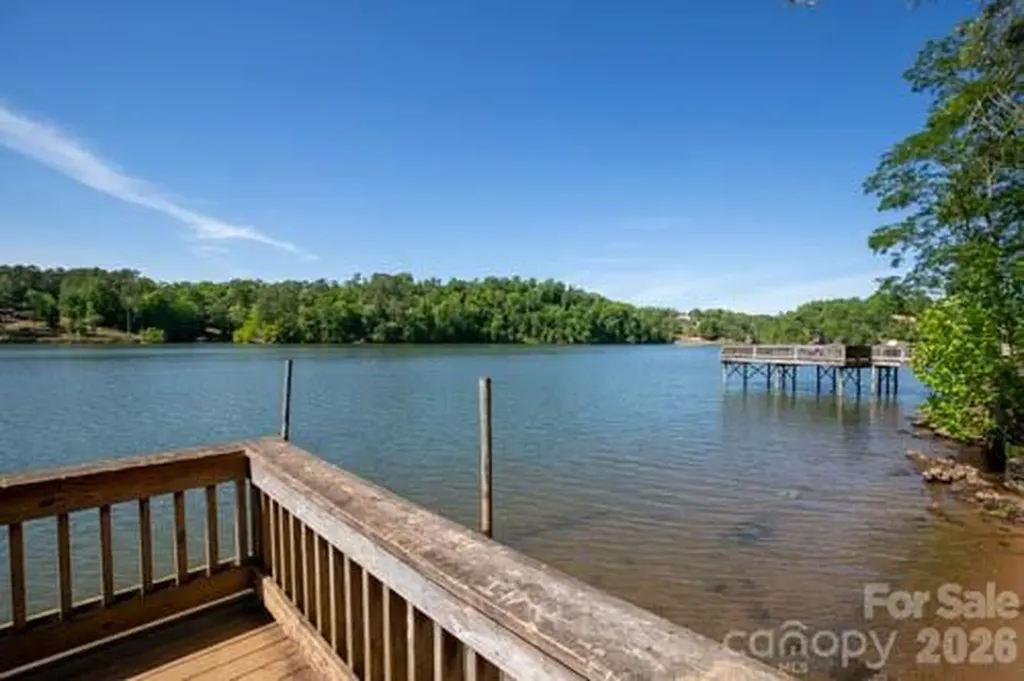 1050 21st Avenue Avenue NW Hickory NC 28604