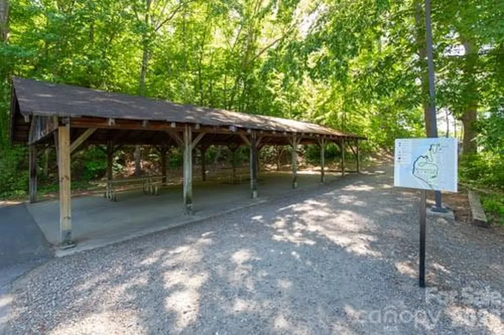 1050 21st Avenue Avenue NW Hickory NC 28604
