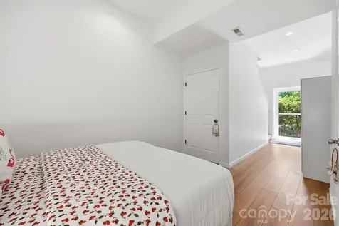 5 Terrace Court Asheville NC 28804