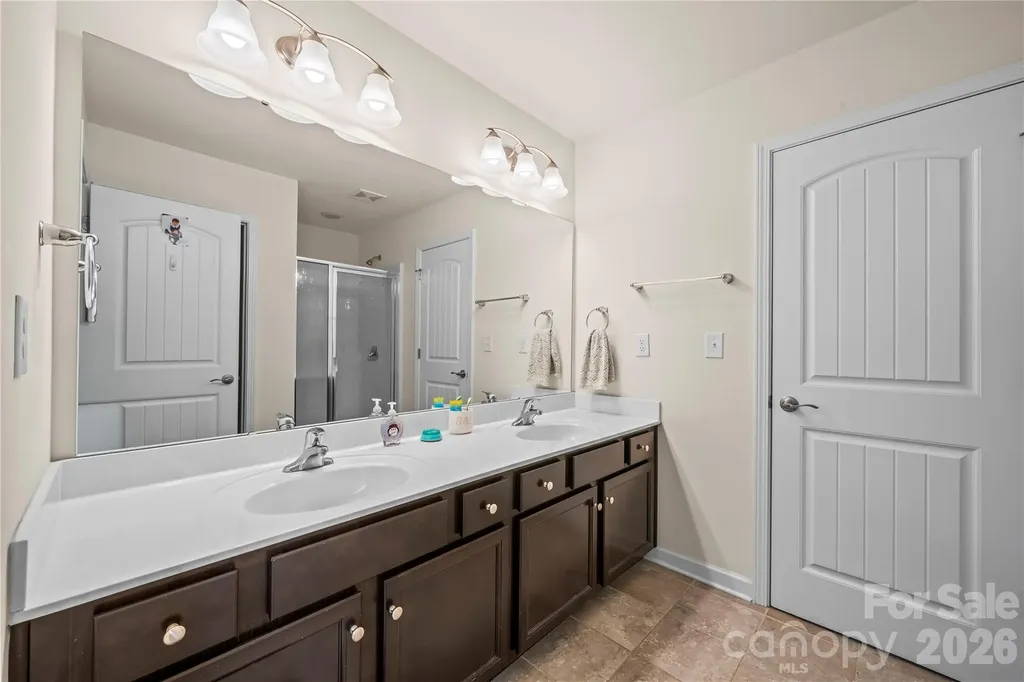 3249 Elyse Manor Court Charlotte NC 28214