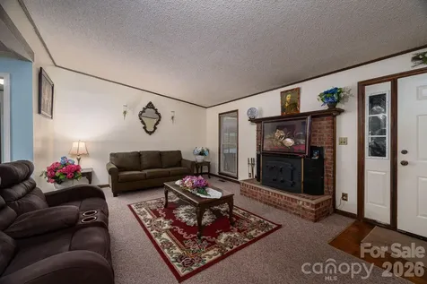 1841 Oak Hollow Road Gastonia NC 28054