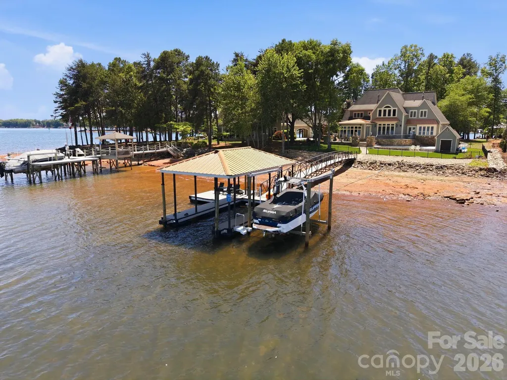 3900 Channel Pointe Lane Denver NC 28037