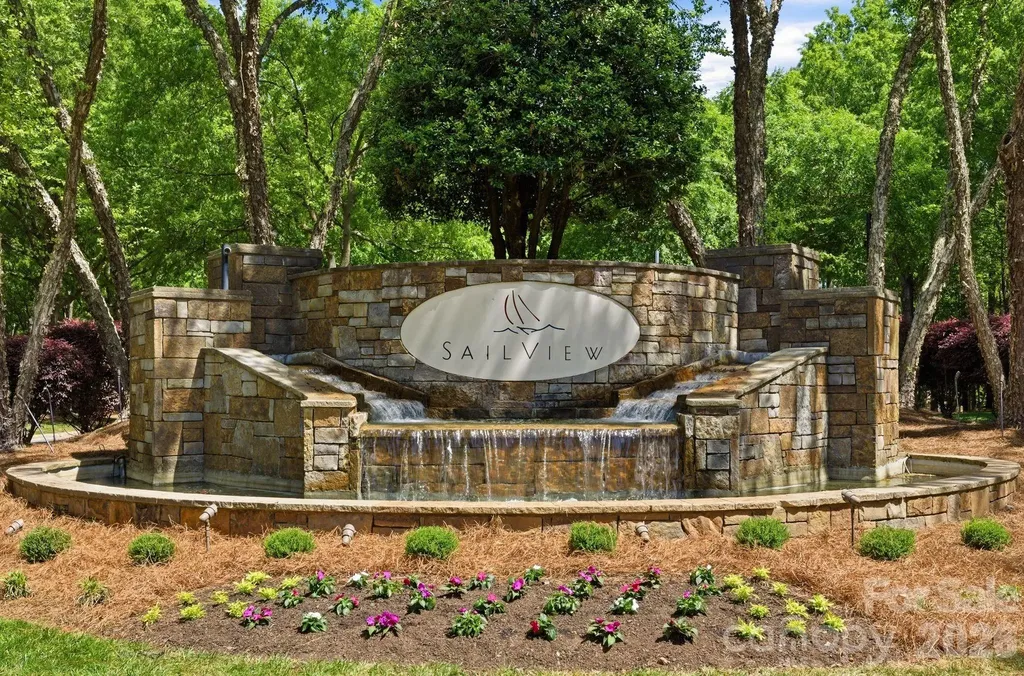 3900 Channel Pointe Lane Denver NC 28037