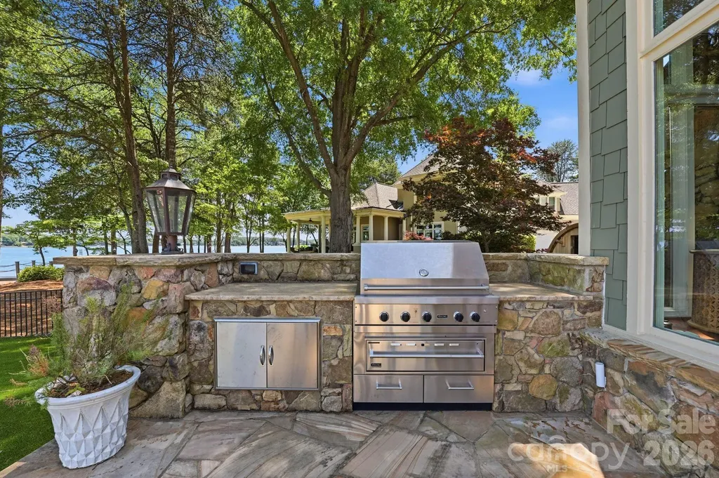 3900 Channel Pointe Lane Denver NC 28037