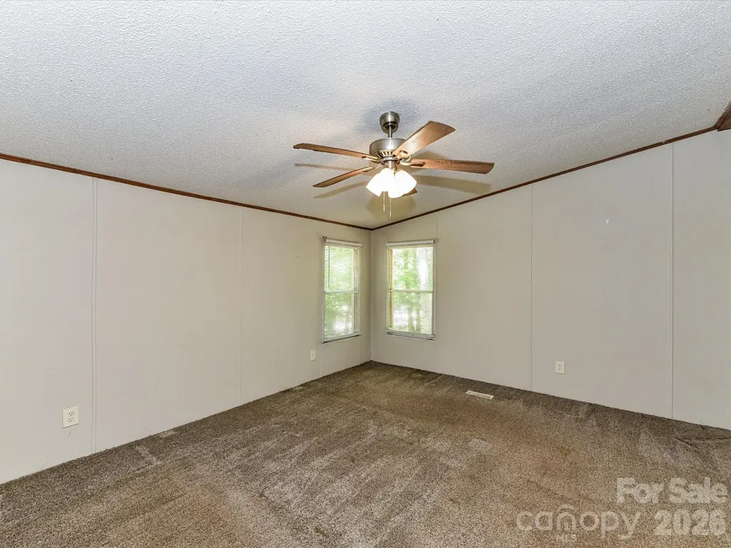 3690 Vickery Drive Maiden NC 28650