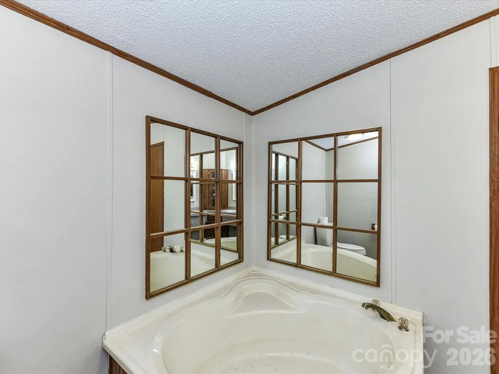 3690 Vickery Drive Maiden NC 28650