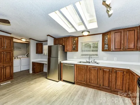 3690 Vickery Drive Maiden NC 28650
