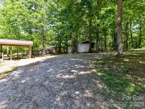 3690 Vickery Drive Maiden NC 28650