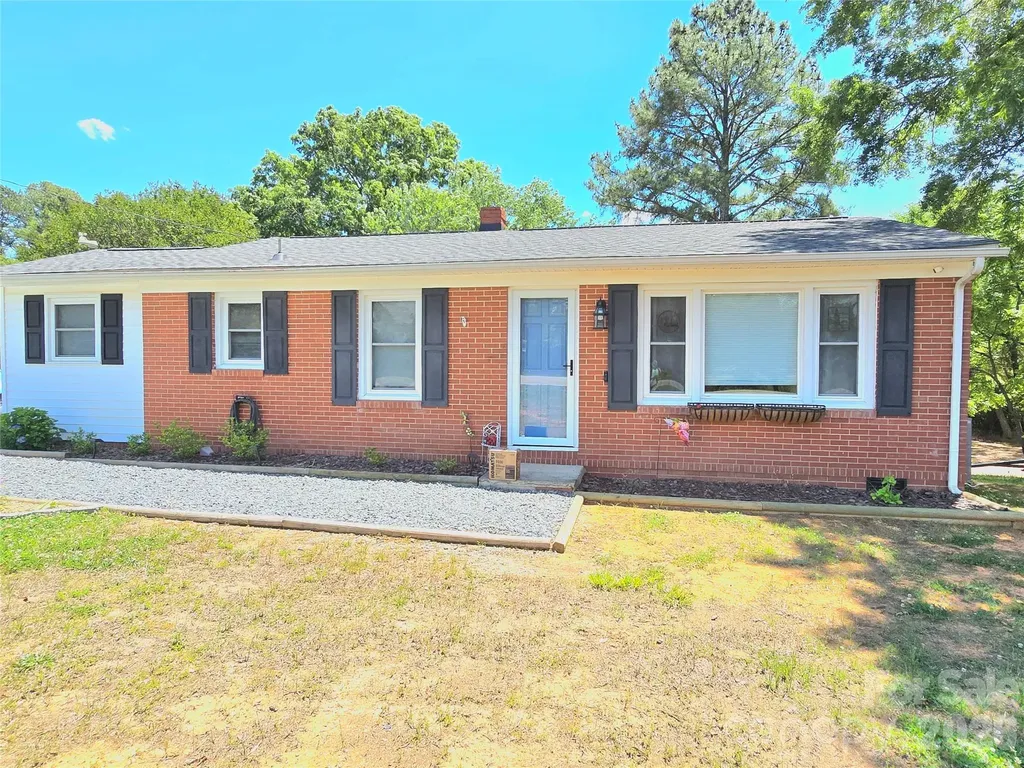 40582 Old Cottonville Road Norwood NC 28128