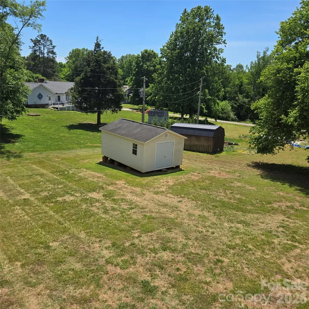 131 N Morvue Loop N Statesville NC 28625