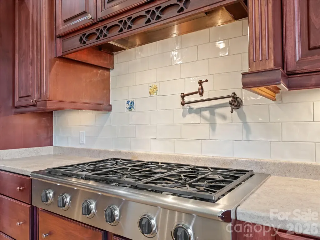 16 Chickadee Lane Fairview NC 28730