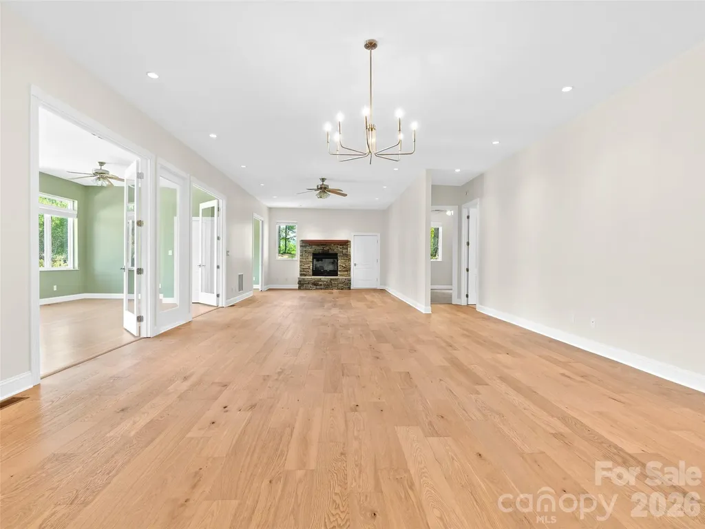 16 Chickadee Lane Fairview NC 28730