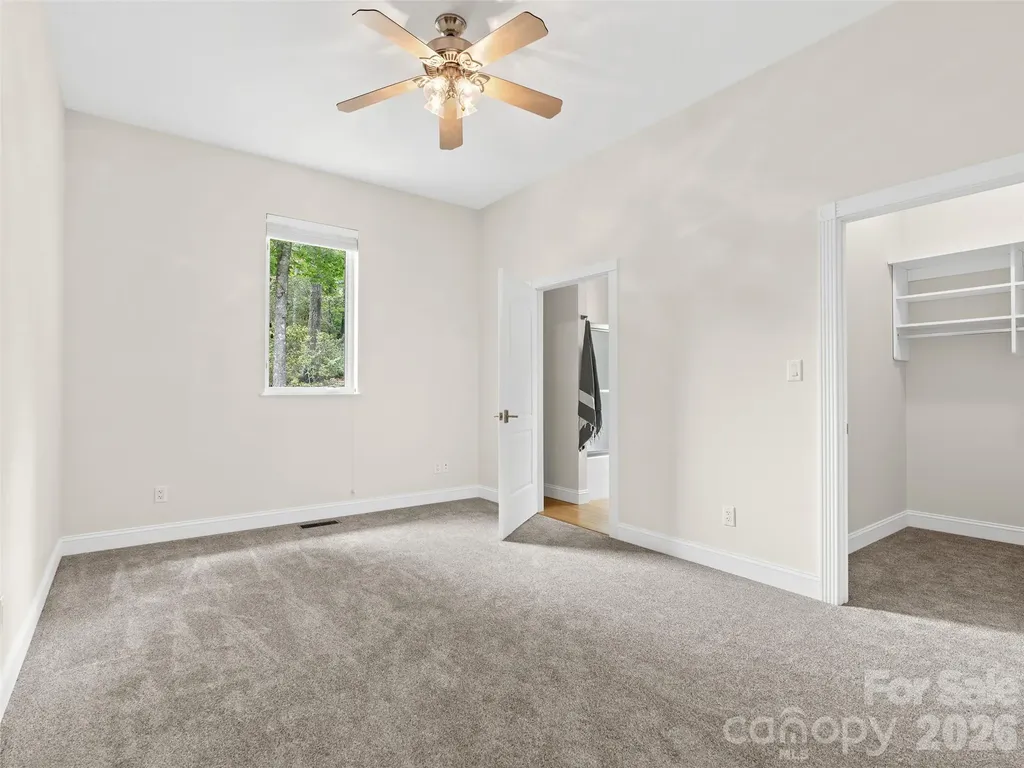 16 Chickadee Lane Fairview NC 28730