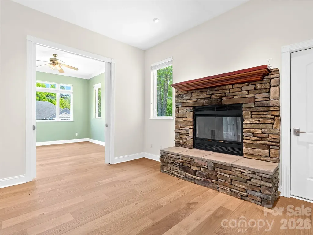 16 Chickadee Lane Fairview NC 28730