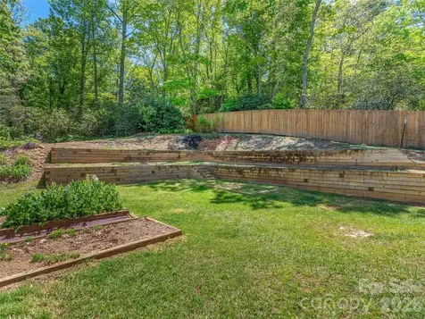 16 Chickadee Lane Fairview NC 28730