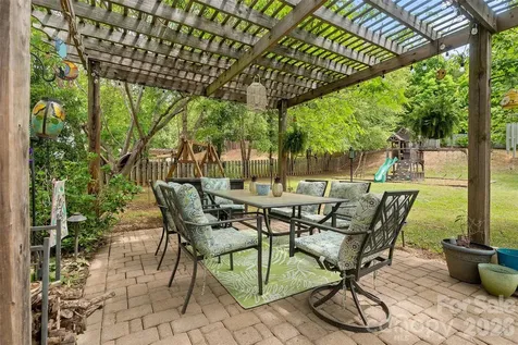 3248 Pikes Peak Drive Gastonia NC 28052