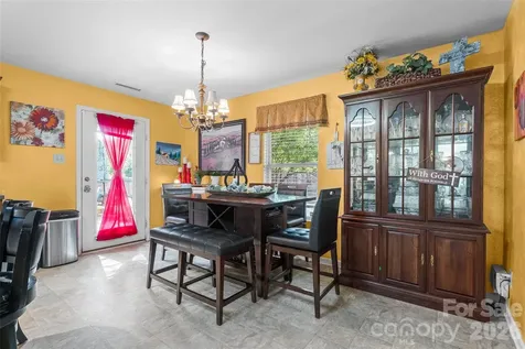 3248 Pikes Peak Drive Gastonia NC 28052