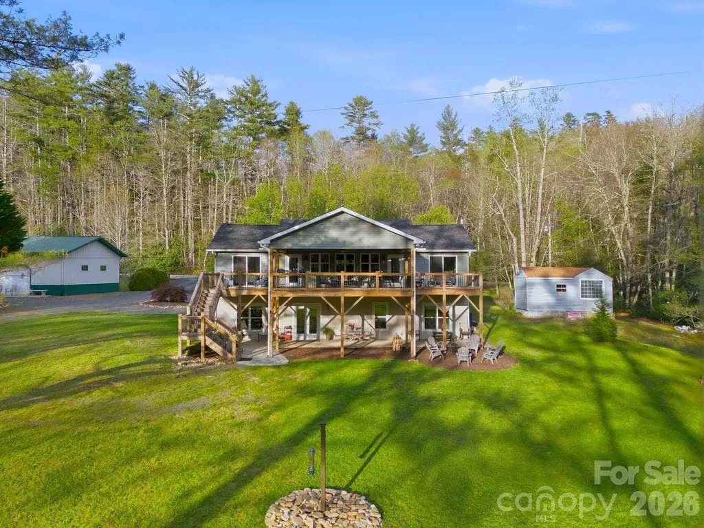 8186 Nc 183 Highway Linville Falls NC 28657