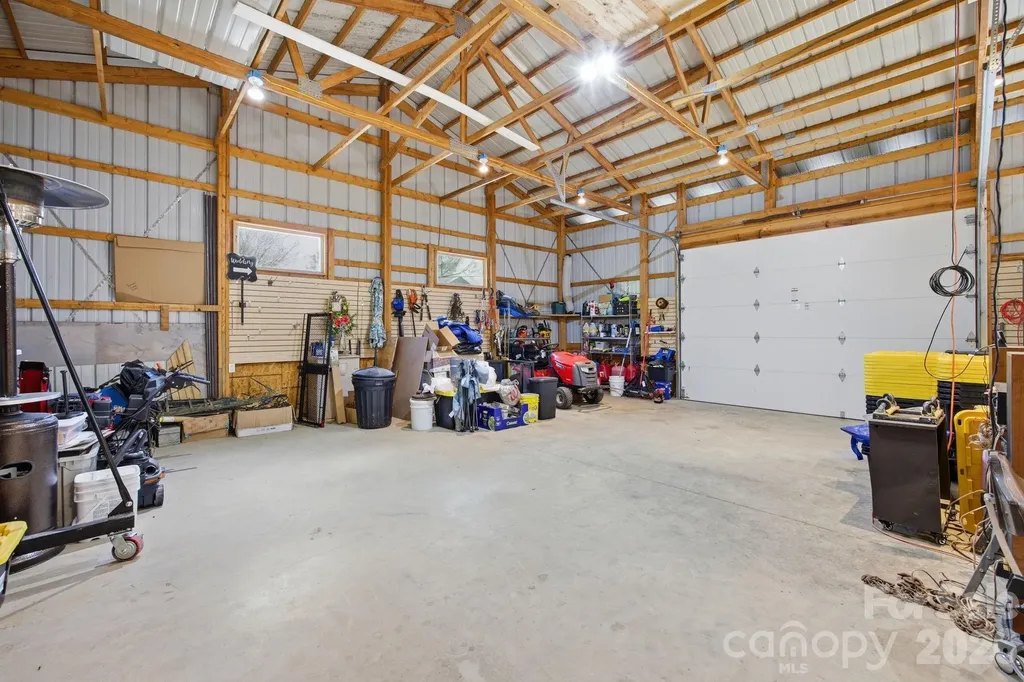 8186 Nc 183 Highway Linville Falls NC 28657