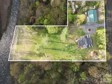 8186 Nc 183 Highway Linville Falls NC 28657