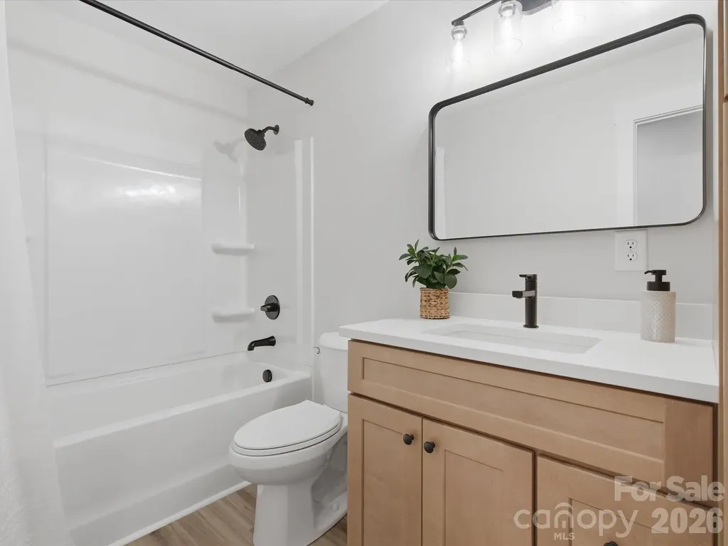 311 Clegg Street Shelby NC 42379