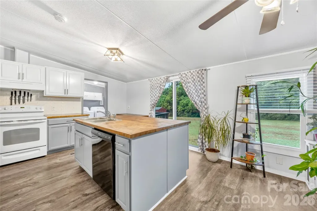 139 Gayle Drive Troutman NC 28166